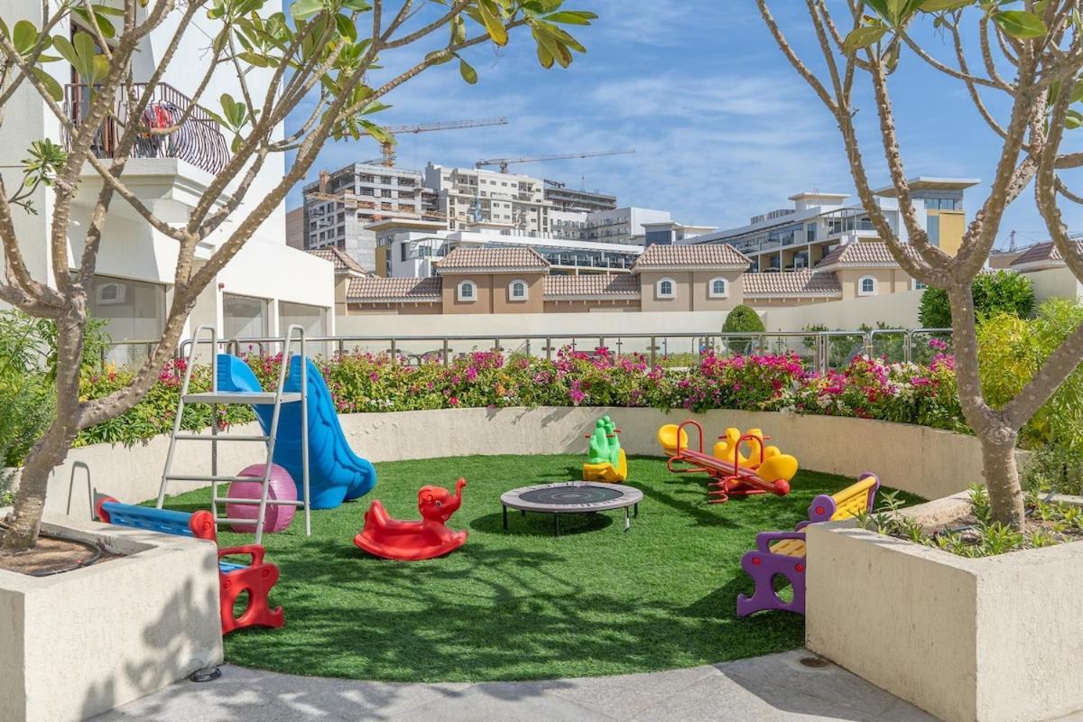 Fabulous Studio In Jvc With Fully Fitted Kitchen Appartement *