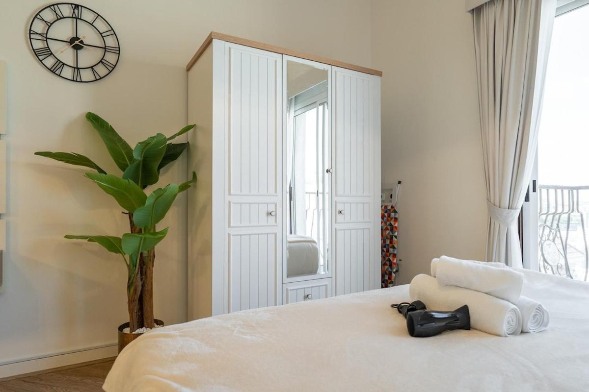 Fabulous Studio In Jvc With Fully Fitted Kitchen Appartement