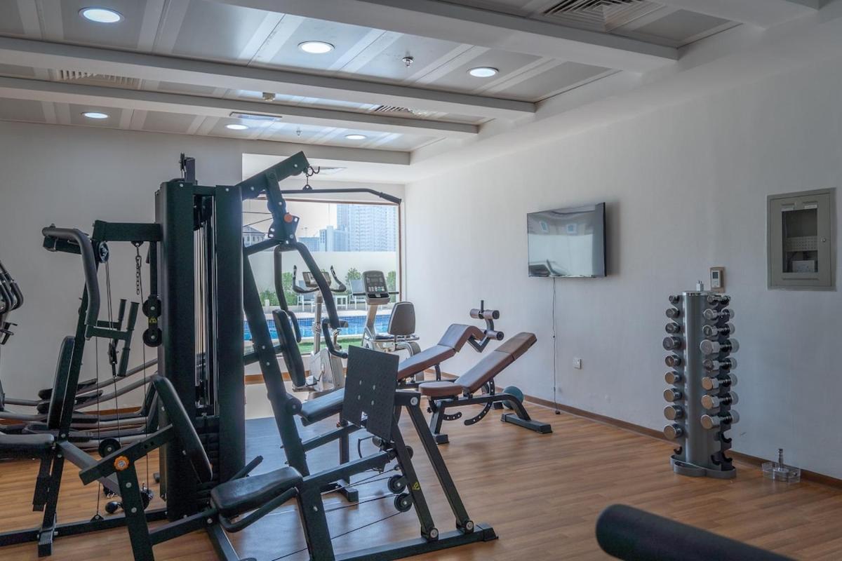 Fabulous Studio In Jvc With Fully Fitted Kitchen Appartement *