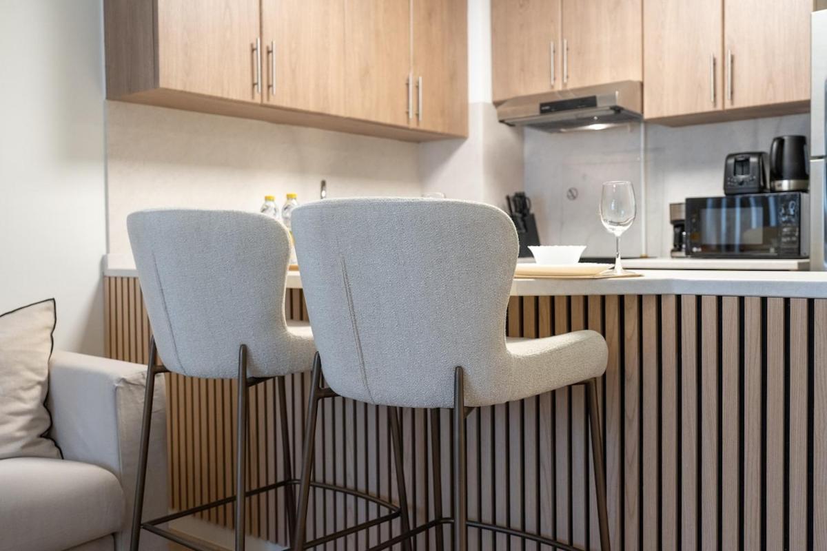 Fabulous Studio In Jvc With Fully Fitted Kitchen *